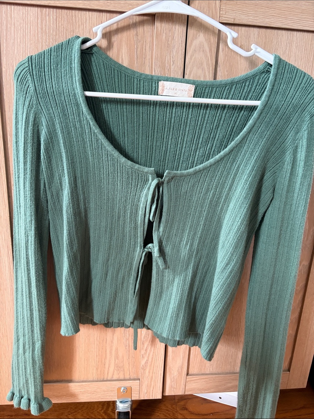 Tie up crop sweater